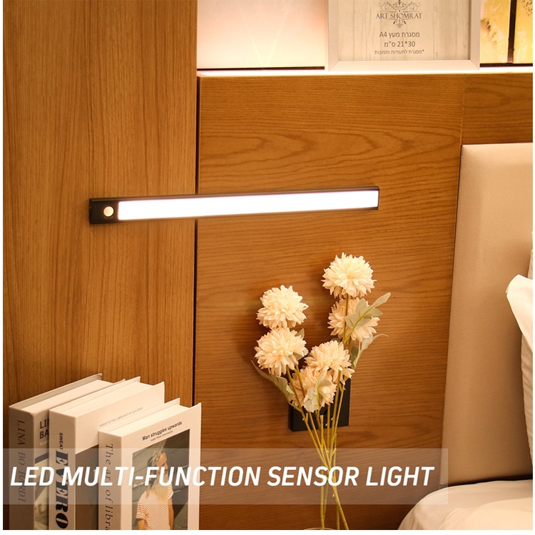 Luz LED sin cables bajo la luz LED 3 unidades armario luces nocturnas con sensor de movimiento de 30 LED servicios higiénicos lámparas recargables USB con tira magnética para armario escaleras 